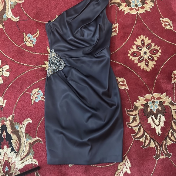 Eliza J Dresses & Skirts - Eliza J black satan cocktail dress EUC SIZE 4